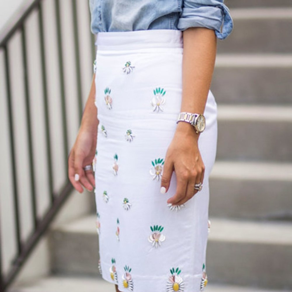 Banana Republic NWT Pineapple Embellished Skirt size 6 - Picture 3 of 9